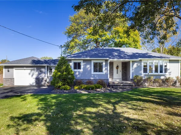 194 McGuire Rd, Rochester, NY 14616