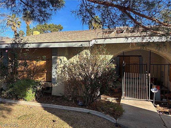 2nd image of 5134 W Desert Inn Rd