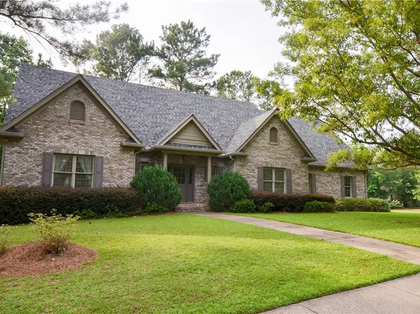 2257 Arlington Ct, Auburn, AL 36830