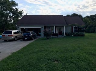 689 Ode Peppers Rd, Winder, GA 30680