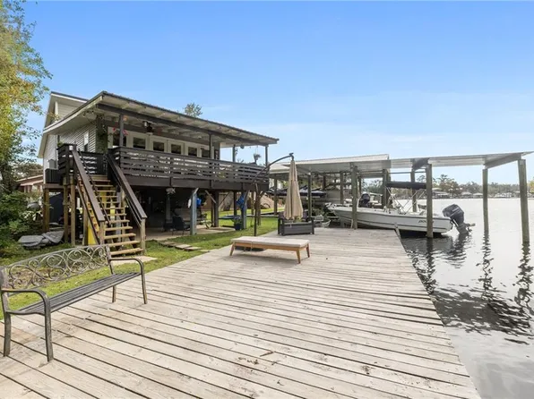 31639 Shelton Dr, Springfield, LA 70462