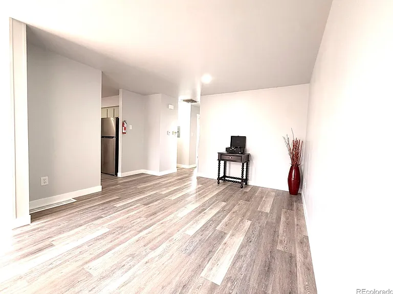 531 S Angus Ave #11 — Photo 10