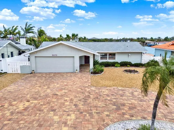 5675 Bayview Dr, Seminole, FL 33772