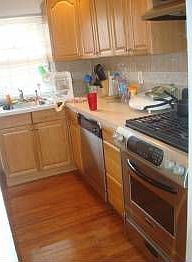 3rd image of 822 W Fisher Ave