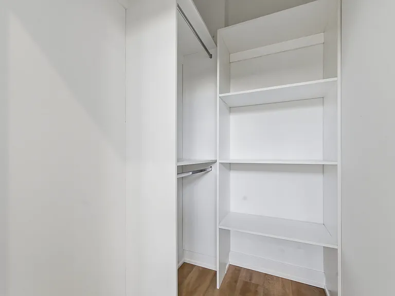 2839 W Belmont Ave #101 — Photo 14