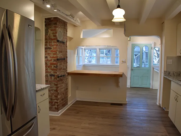 3 bed, 2.0 bath, 1530 sqft, $1,900 — Photo 16