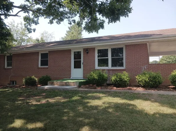 491 Round Hill Dr, Stuarts Draft, VA 24477