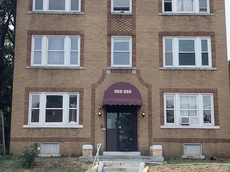 353 Capitol Ave — Photo 1