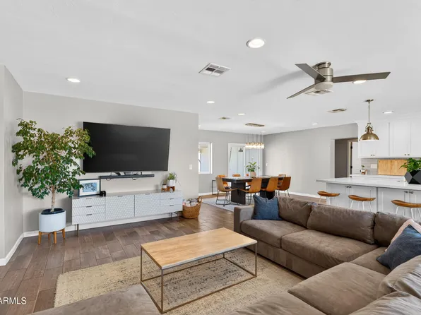 4622 E VIRGINIA Avenue, Phoenix, AZ 85008