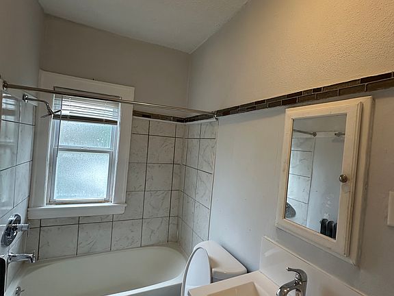 3rd image of 1847 E 87th St #303