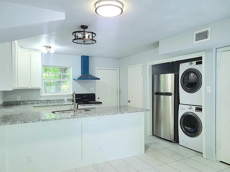 8730 Shelmer Dr #D — Photo 7
