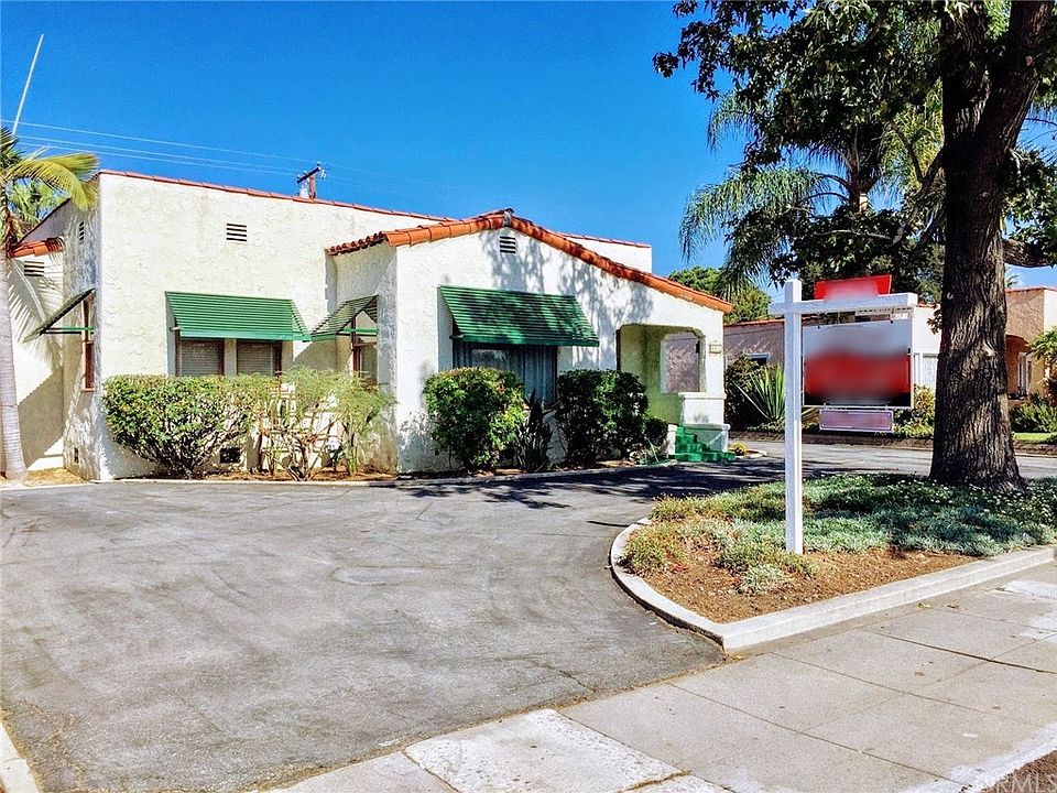 1st image of 407 W Badillo St