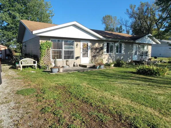 9451 S Stateline Rd, Dyer, IN 46311