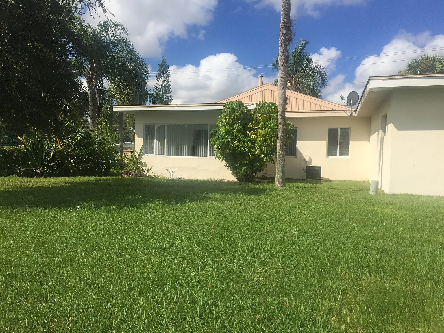 602 Joel Blvd — Photo 1