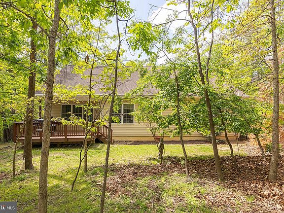 5th image of 107 Sunset Cir