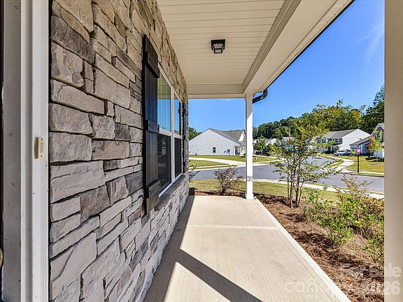 5th image of 104 Trissy Ct