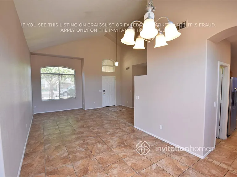 3219 W Maldonado Rd — Photo 2