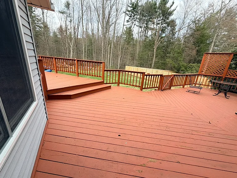 240 Ridgefield Rd — Photo 2