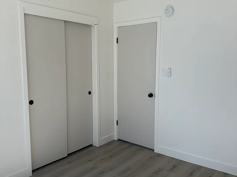 3700 White Ln #3 — Photo 7
