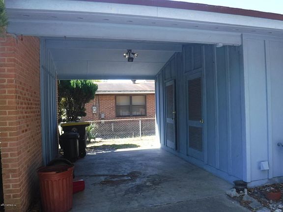 4th image of 3903 Harbor View Dr