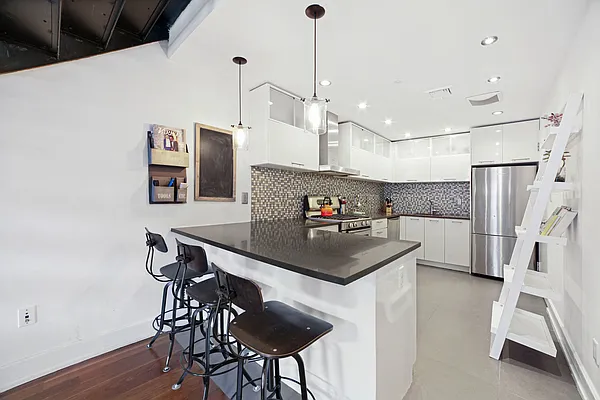 Sold by Compass | media 5