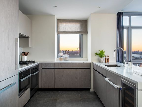 5th image of 133-36 37th Ave #8G