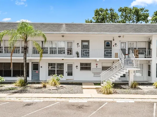 1221 Drew St APT D5, Clearwater, FL 33755