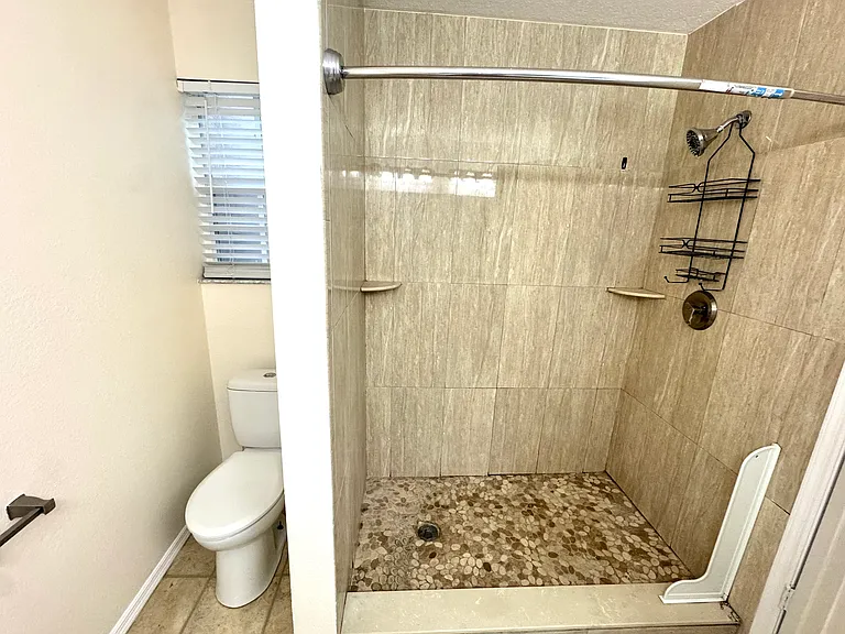 2800 Countryside Blvd #1-33 — Photo 35