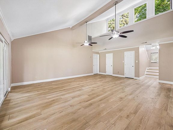 4th image of 24288 Maple Cir