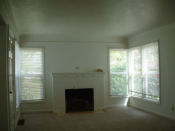 3rd image of 1100 Y St