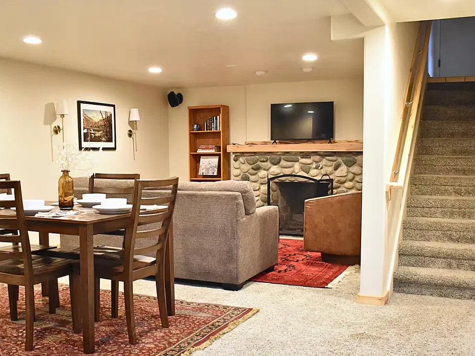 754 S 19th Ave