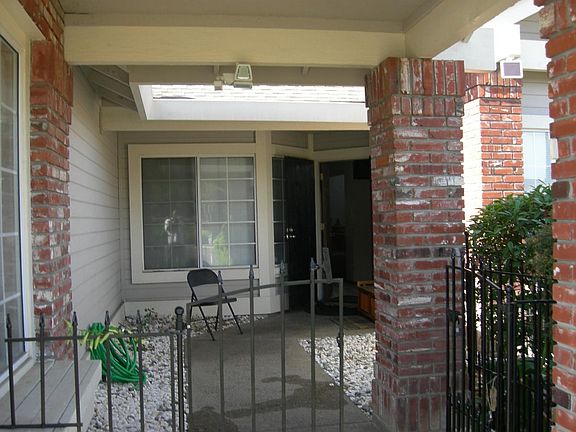 3rd image of 8064 Caymus Dr