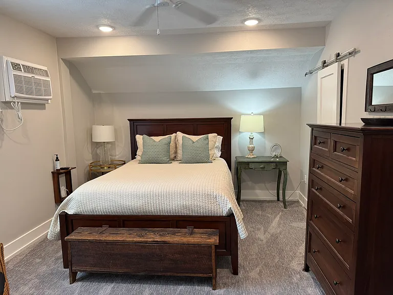 709 S Phillips Ave #2 — Photo 6