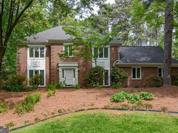 5693 Denton Cir, Peachtree Corners, GA 30092