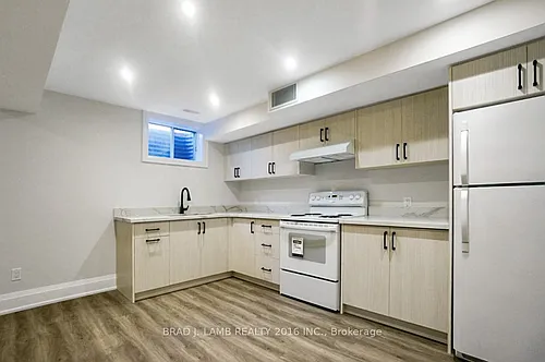 62 Royal Garden Blvd #BASEMENT Photo 1
