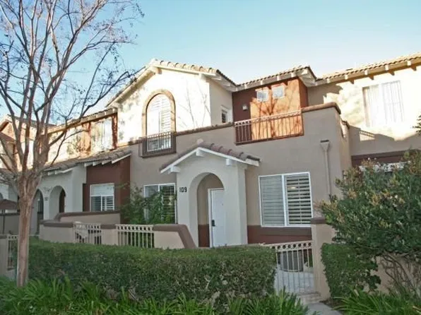 109 Santa Barbara Ct, Foothill Ranch, CA 92610