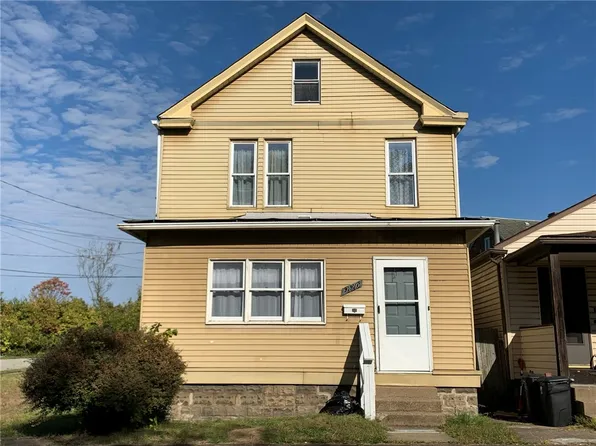 220 Oliver Ave, Duquesne, PA 15110