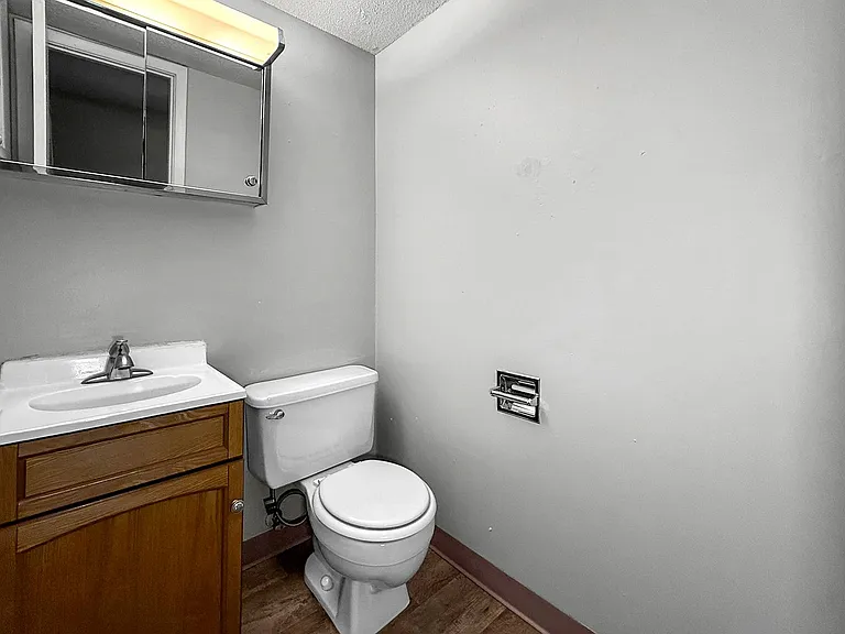West Glen Apartments — Photo 62