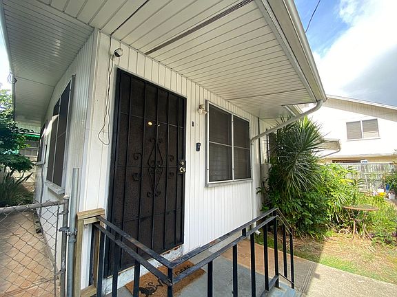 5th image of 718 Hoawa St APT B