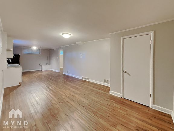 3rd image of 1735 Morehead Ave #1735