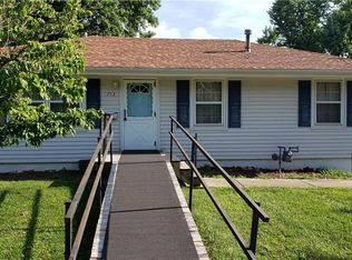 713 W Main St, Odessa, MO 64076