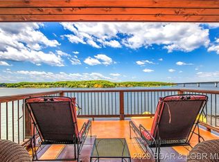 104 Arrowhead Dr, Lake Ozark, MO 65049