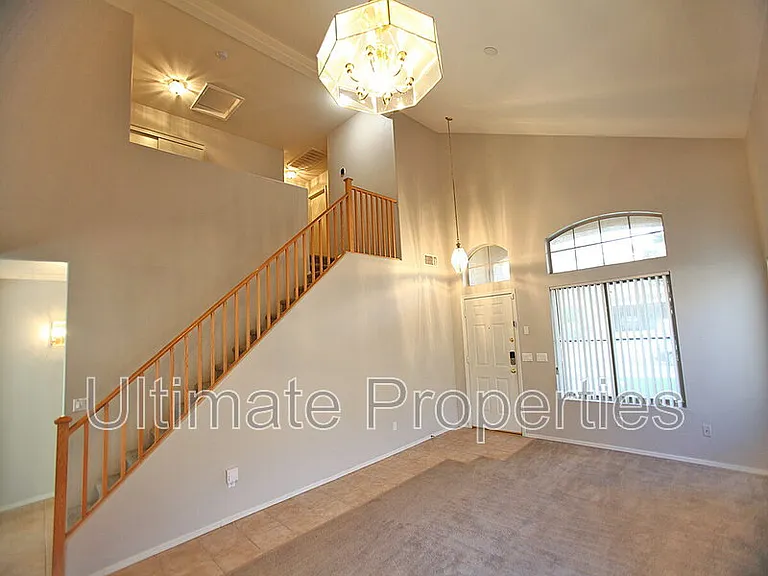 7205 W Mohawk Ln — Photo 7
