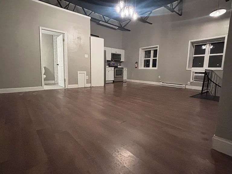 110 Railroad Ave #7 — Photo 11