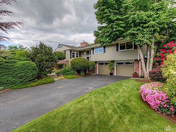 2nd image of 13302 SE 41st Pl