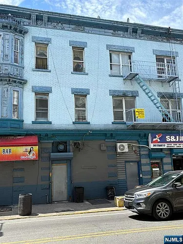 15 Park Ave Photo 1