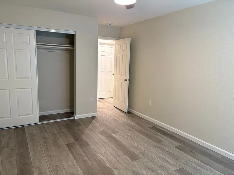 1017 Madera Ave — Photo 15