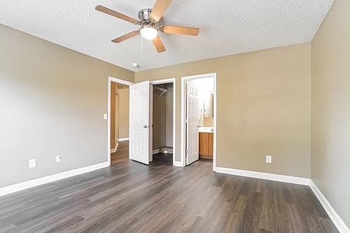 3rd image of 846 Anchor Way NE