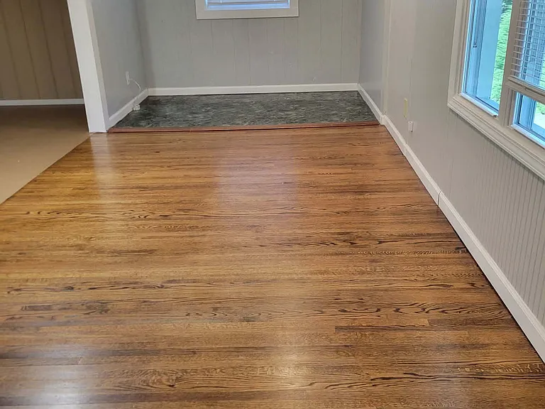 110 Hawthorne Ln — Photo 44