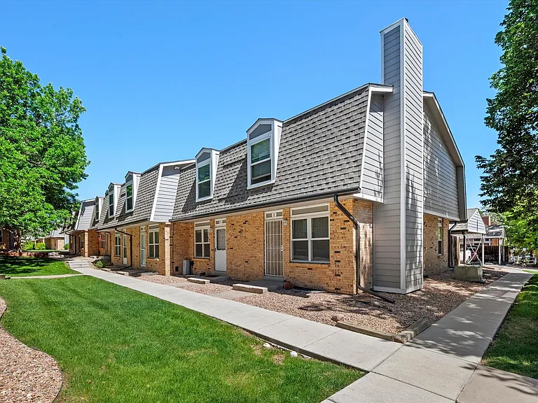 1517 S Owens St #5 — Photo 1